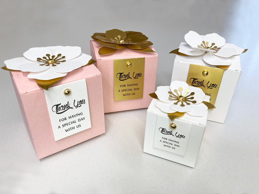 White Or Pink Favour Gift Boxes B383